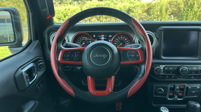 Used 2020 Jeep Gladiator Overland AWD/4WD image 11