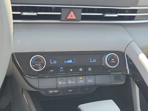 New 2026 Hyundai Elantra Hybrid FWD image 12