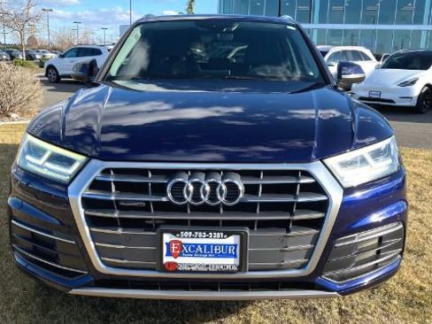Used 2018 Audi Q5 2.0T Premium Plus w/ Premium Plus Package image 3