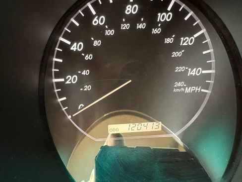 Used 2004 Lexus RX 330 AWD image 27