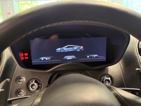 Used 2023 McLaren GT RWD image 9