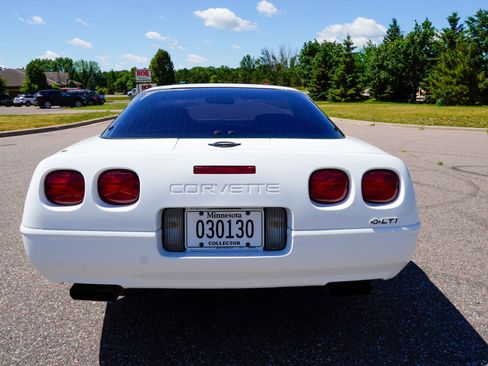 Used 1993 Chevrolet Corvette Coupe RWD image 5