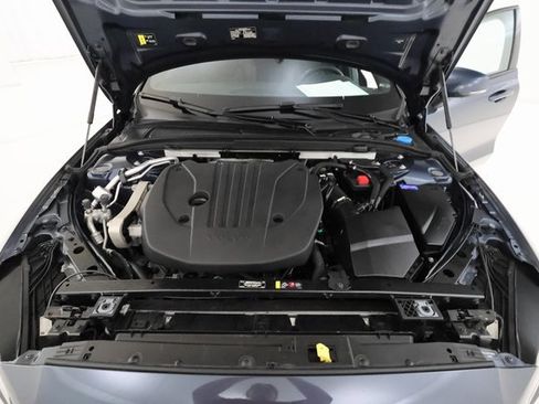 Used 2023 Volvo V60 B5 Cross Country Plus image 6