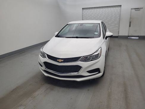 Used 2017 Chevrolet Cruze LS FWD image 15