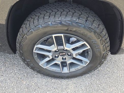 New 2026 GMC Terrain AT4 AWD/4WD image 14