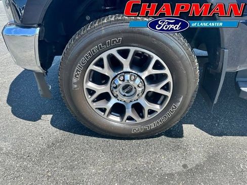Certified 2022 Ford F250 Lariat w/ Lariat Ultimate Package AWD/4WD image 3