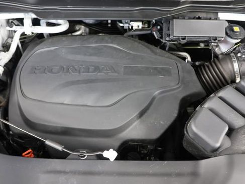 Used 2025 Honda Passport TrailSport image 25