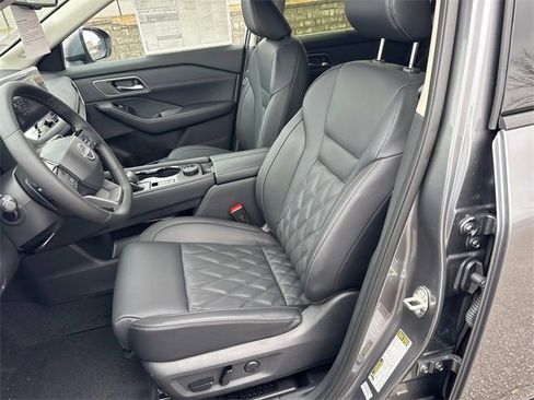 New 2026 Nissan Rogue Platinum w/ Platinum Premium Package image 26