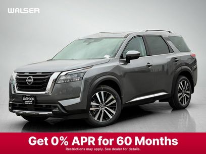 New 2025 Nissan Pathfinder Platinum w/ Lighting Package (N92)