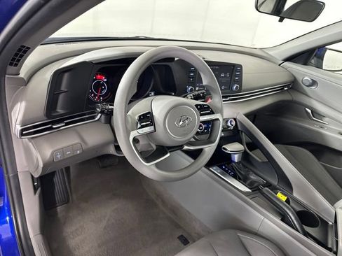 Certified 2023 Hyundai Elantra SEL image 13