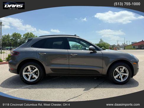Used 2018 Porsche Macan AWD/4WD image 4