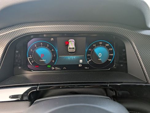 New 2025 Volkswagen Atlas Cross Sport SEL image 17