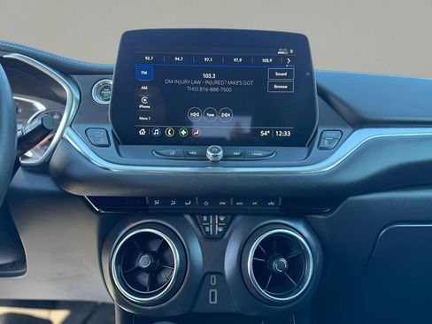 Used 2023 Chevrolet Blazer LT image 16