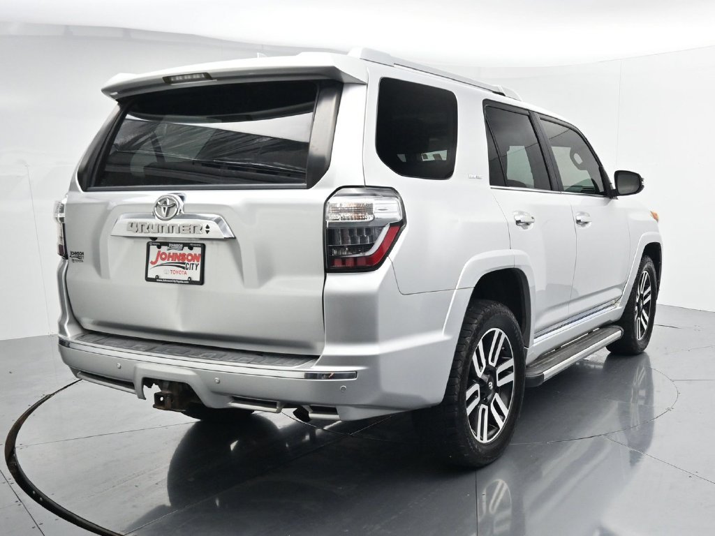 Used 2016 Toyota 4Runner Limited AWD/4WD image 6