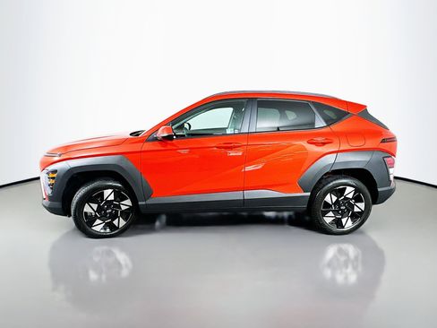 Used 2025 Hyundai Kona SEL image 4