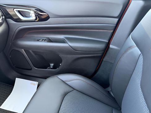 New 2026 Jeep Compass Trailhawk image 28