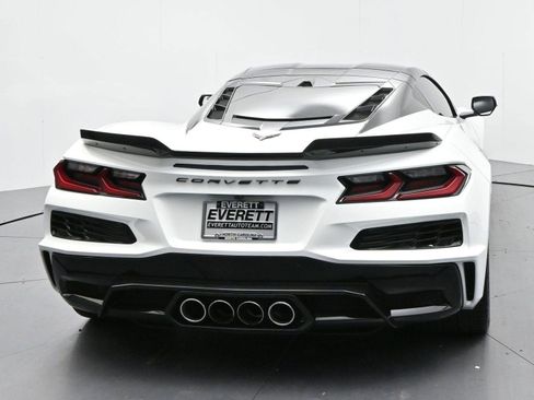 Used 2023 Chevrolet Corvette Z06 w/ Stealth Interior Trim Package RWD image 6