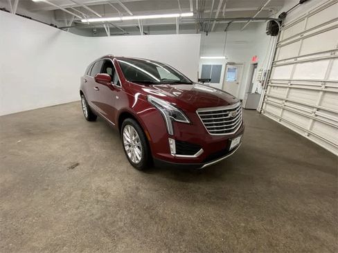 Used 2017 Cadillac XT5 Platinum image 8