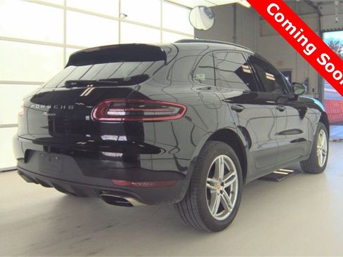 Used 2017 Porsche Macan w/ Driver Memory Package image 15