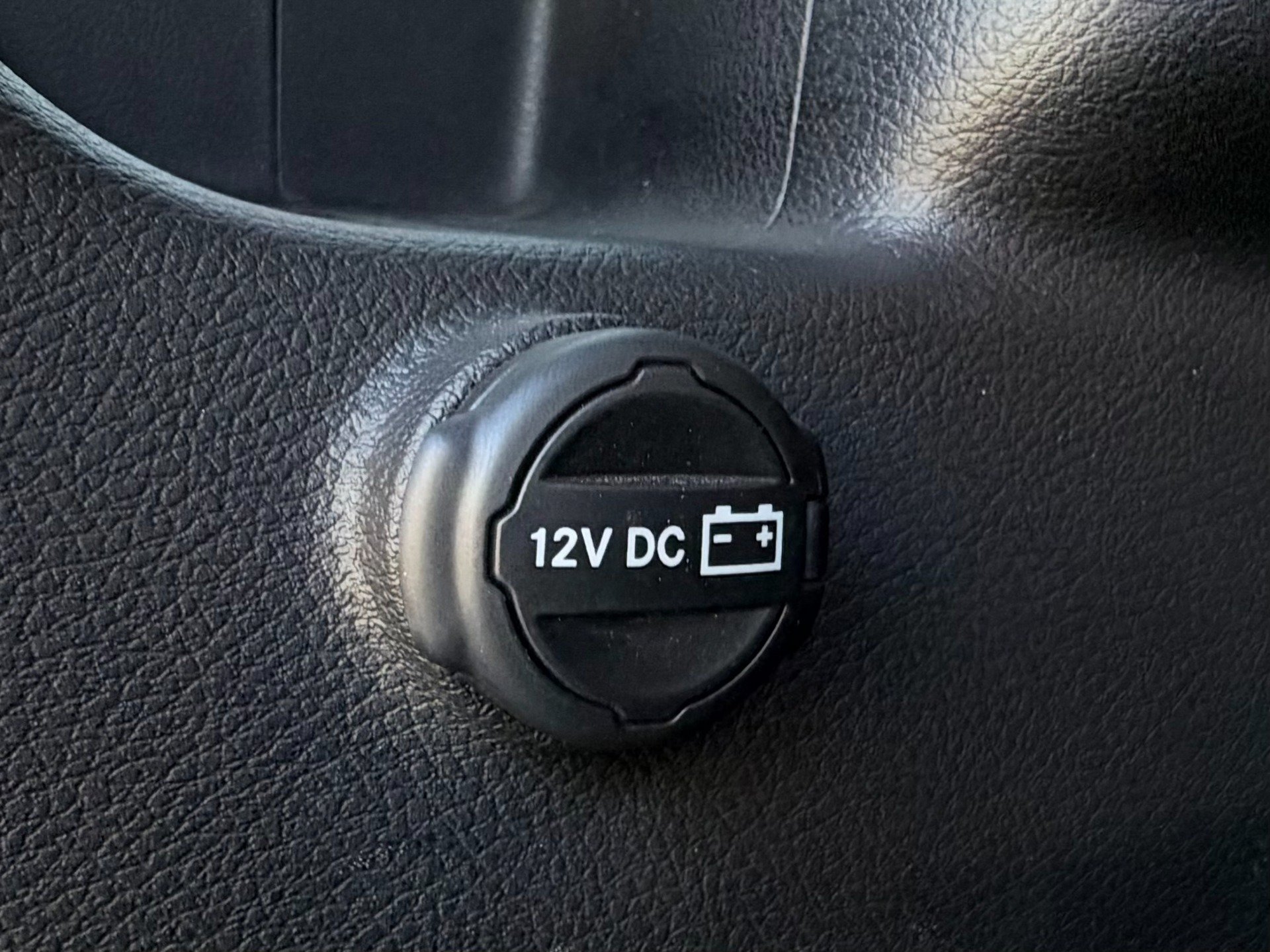 Used 2024 Jeep Wrangler Unlimited Rubicon AWD/4WD image 32