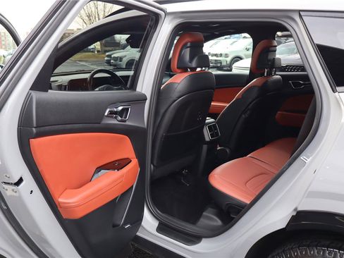 Certified 2023 Kia Sportage SX image 25