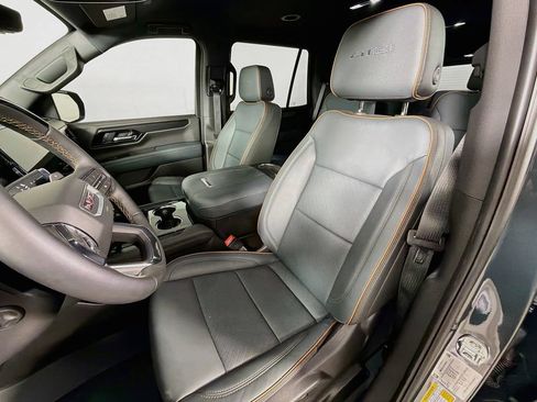 Used 2026 GMC Yukon AT4 w/ Premium Trailering Package AWD/4WD image 12