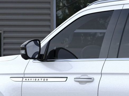 New 2025 Lincoln Navigator L Reserve AWD/4WD image 20