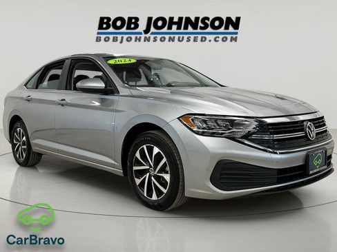 Used 2024 Volkswagen Jetta S image 1