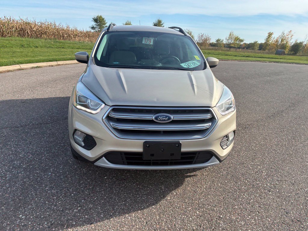 Used 2017 Ford Escape SE w/ Equipment Group 201A FWD image 3