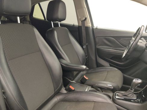 Used 2019 Buick Encore Preferred FWD image 21
