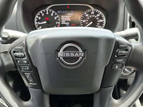 Used 2025 Nissan Frontier SV w/ Tow Package AWD/4WD image 24
