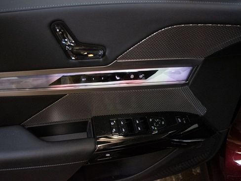 Certified 2025 BMW 740i xDrive 740i xDrive image 23