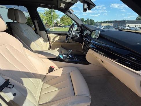 Used 2014 BMW X5 xDrive50i AWD/4WD image 23