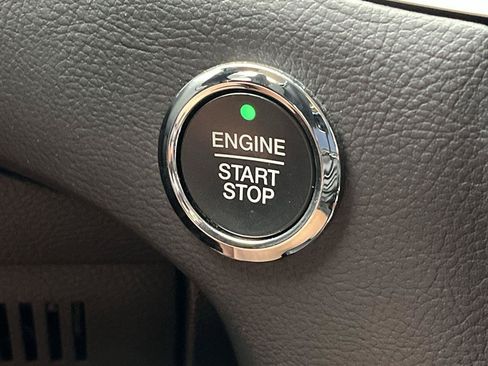 Used 2016 Ford Edge SEL w/ Equipment Group 201A AWD/4WD image 20