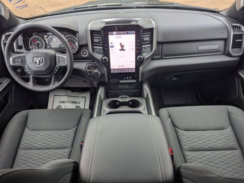 New 2026 RAM 1500 4x4 Crew Cab image 9