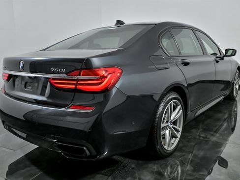 Used 2016 BMW 750i xDrive AWD/4WD image 9