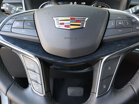 Certified 2025 Cadillac XT5 Premium Luxury image 21