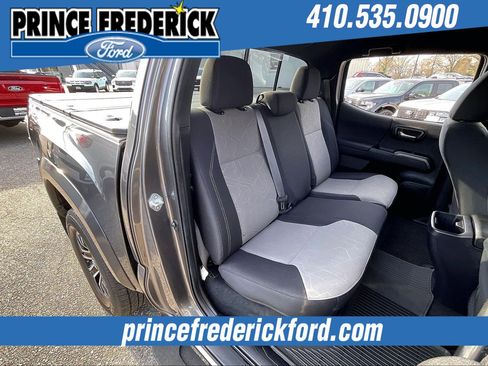 Used 2022 Toyota Tacoma TRD Sport w/ Technology Package image 26