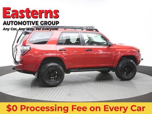 Used 2021 Toyota 4Runner Venture w/ Moonroof Package AWD/4WD image 44