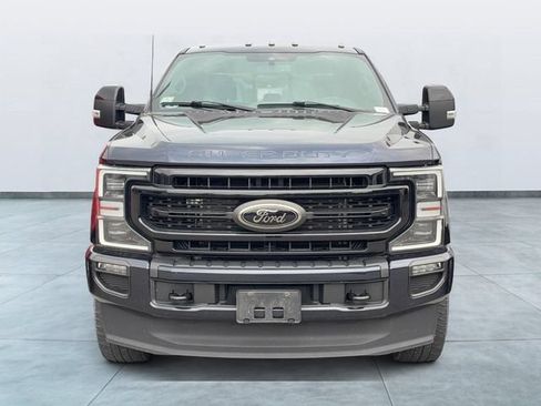 Certified 2022 Ford F350 Lariat w/ Black Appearance Package AWD/4WD image 2