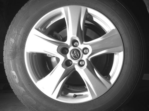 Used 2025 Toyota Highlander LE image 15