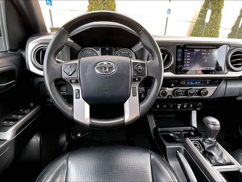 Certified 2019 Toyota Tacoma Limited image 5