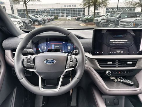 New 2026 Ford Explorer Platinum image 28