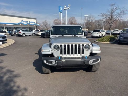 Used 2023 Jeep Wrangler Unlimited Sahara w/ Cold Weather Group image 4