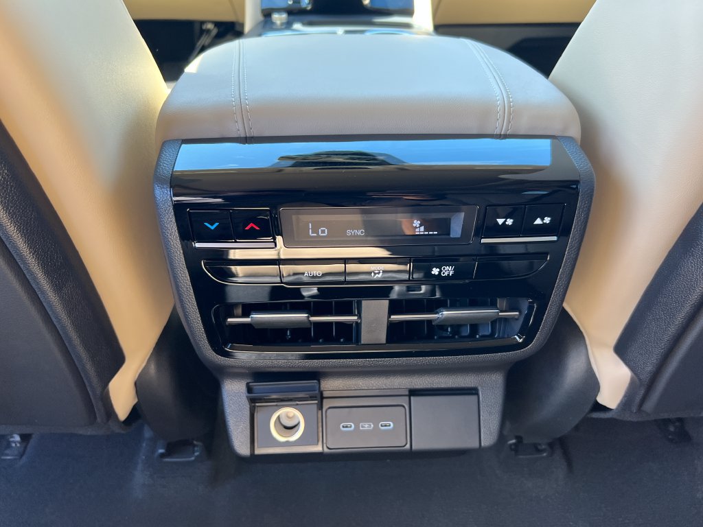 Used 2026 Acura MDX w/ Technology Package AWD/4WD image 30