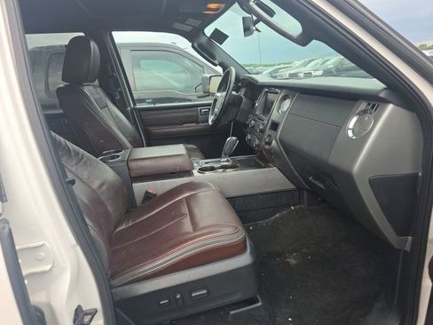 Used 2015 Ford Expedition EL Platinum RWD image 18