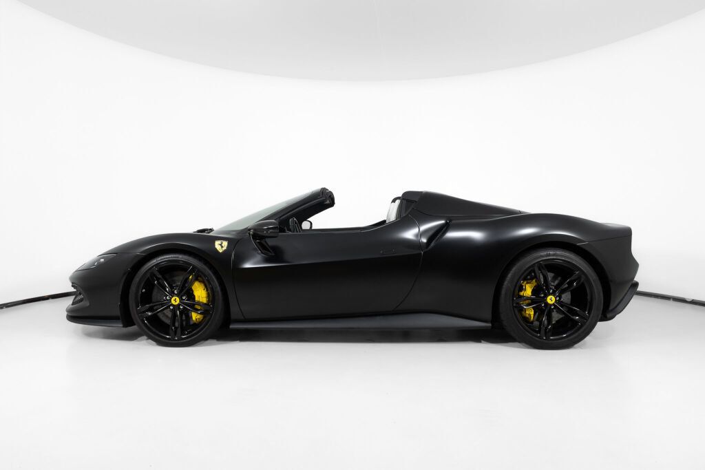 Used 2025 Ferrari 296 GTS RWD image 3