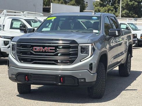 Used 2025 GMC Sierra 1500 AT4 AWD/4WD image 8