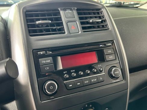 Used 2016 Nissan Versa SV image 17