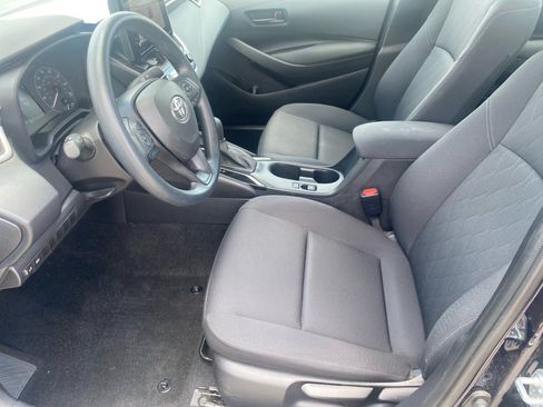 Used 2023 Toyota Corolla LE FWD image 34
